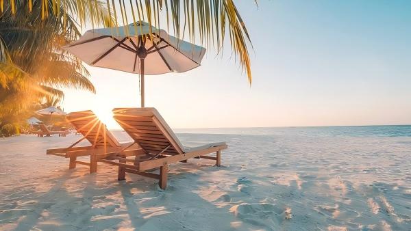 🏖️⛷️🥾 How to Prevent Losing Your Belongings on Beach Vacations, Ski Trips, and Hiking Adventures