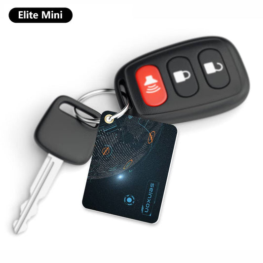Seinxon-Elite-Mini-tracker-attached-to-car-keys-highlighting-its-compact-size-and-smart-tracking-capabilities